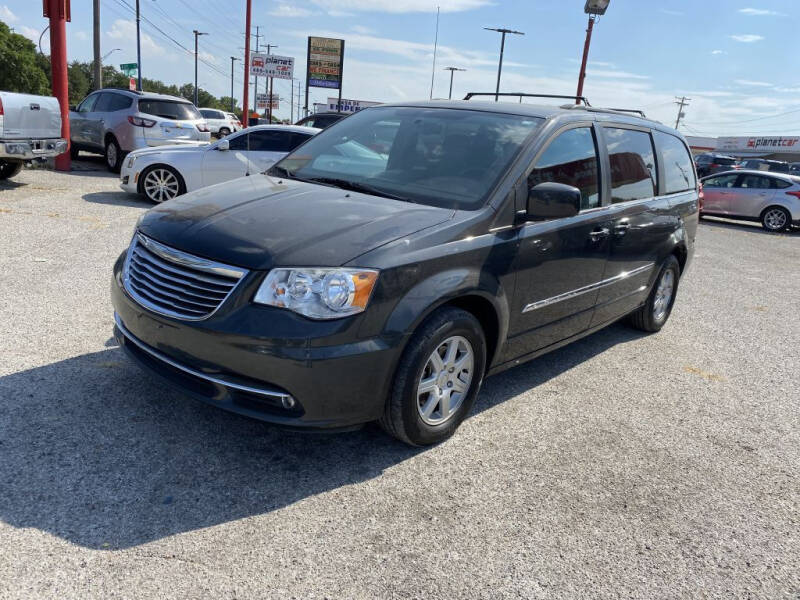 2012 Chrysler Town and Country Touring