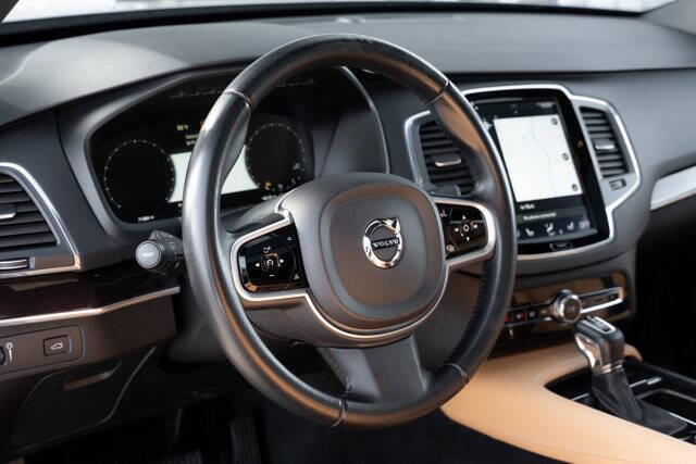 2019 Volvo XC90 T6 Momentum