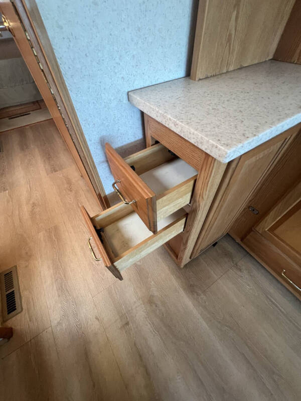 2001 Winnebago Journey 36L