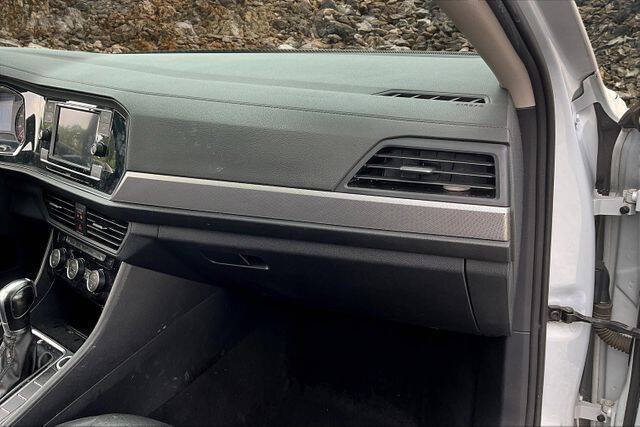 2019 Volkswagen Jetta R-Line