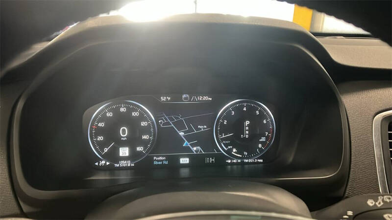 2019 Volvo XC90 T6 Momentum