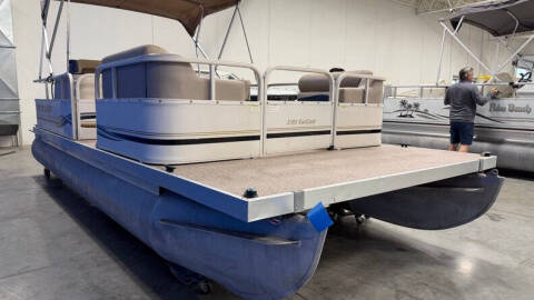 2007 Crestliner 2185 SUNCAST