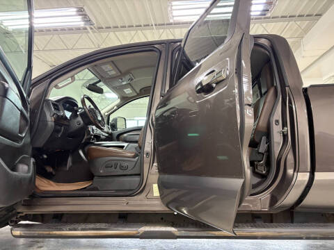 2016 Nissan Titan XD Platinum Reserve