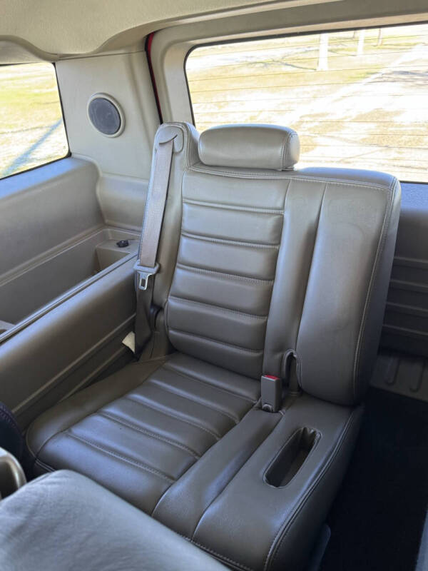 2004 HUMMER H2 Lux Series