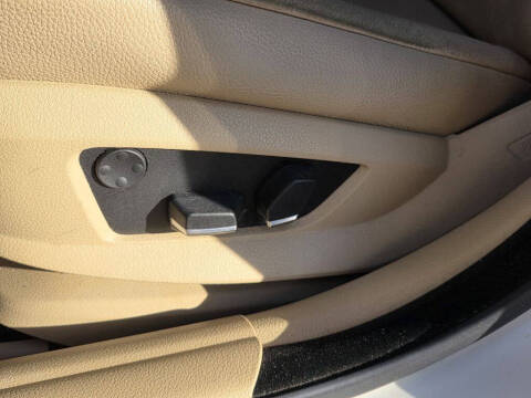 2011 BMW 5 Series 528i