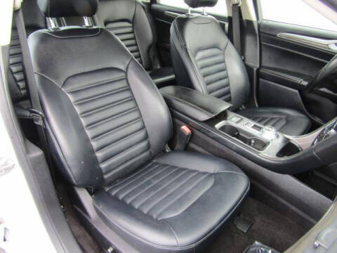 2020 Ford Fusion SEL