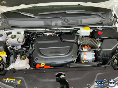 2024 Chrysler Pacifica Plug-In Hybrid Select