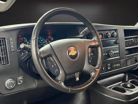 2023 Chevrolet Express 2500