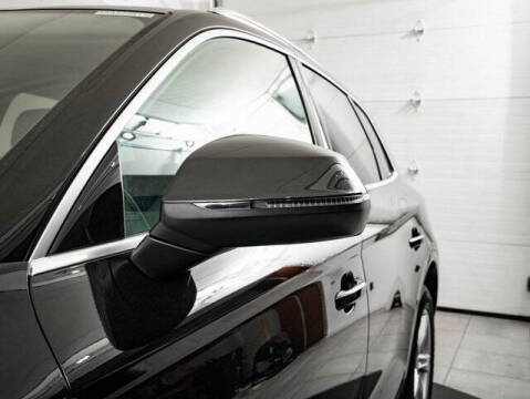 2023 Audi Q5 quattro Premium 40 TFSI