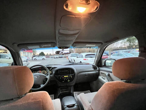 2003 Toyota Sequoia SR5