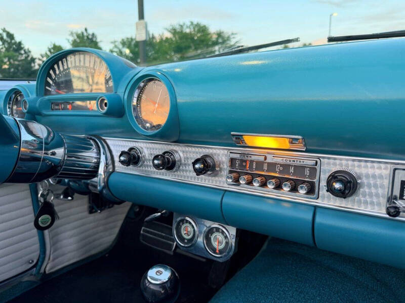 1956 Ford Thunderbird