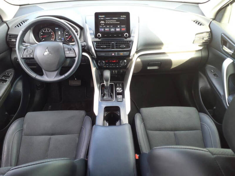 2023 Mitsubishi Eclipse Cross SE