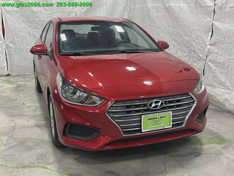Red 2019 Hyundai ACCENT SE SE 4dr Sedan 6A 32