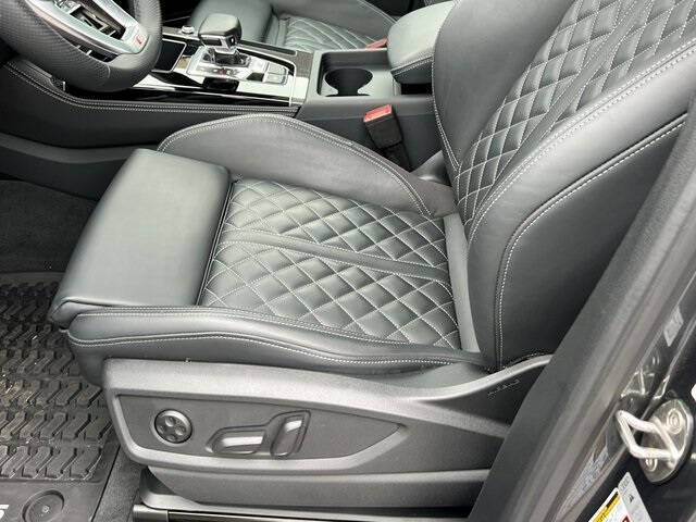 2025 Audi SQ5 3.0T quattro Premium Plus