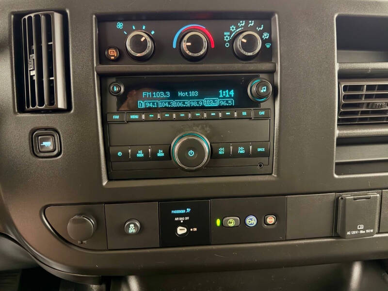 2021 Chevrolet Express 2500