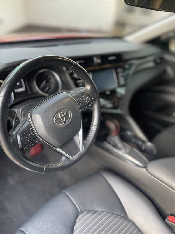 2020 Toyota Camry SE