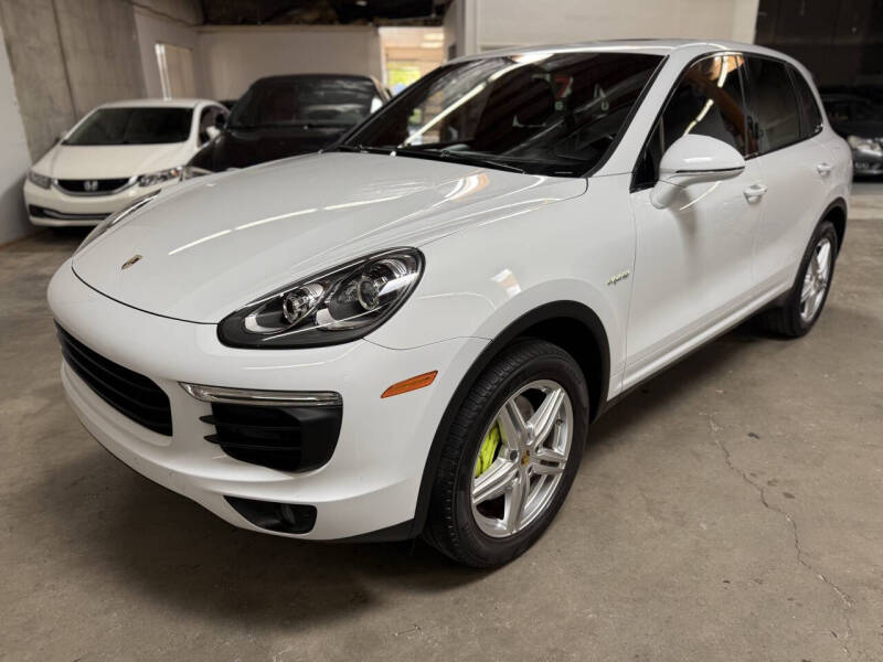 2016 Porsche Cayenne S E-Hybrid