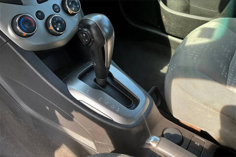 2013 Chevrolet Sonic LS Auto