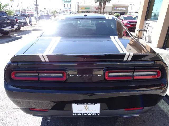 2019 Dodge Challenger SXT