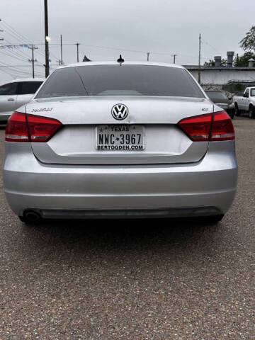 2012 Volkswagen Passat SE