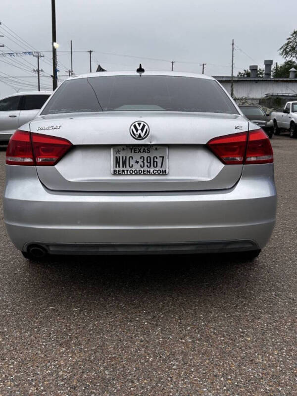2012 Volkswagen Passat SE
