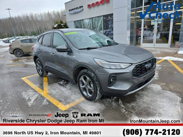 2025 Ford Escape ST-Line Select