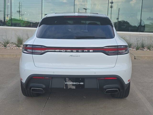 2026 Porsche Macan