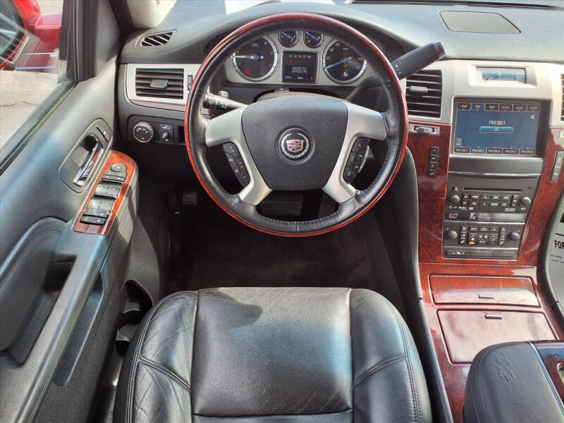 2012 Cadillac Escalade Luxury