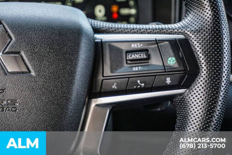 2023 Mitsubishi Outlander SE