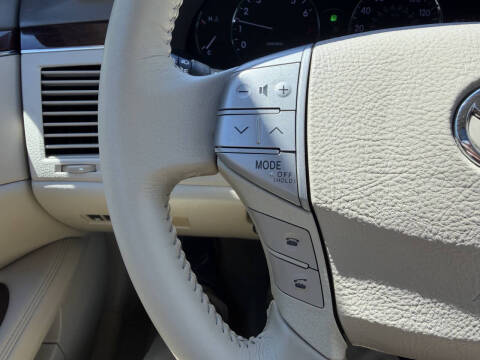 2010 Toyota Avalon XL