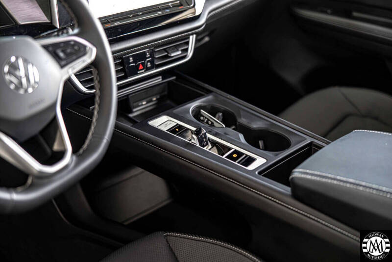 2024 Volkswagen Atlas Cross Sport SE