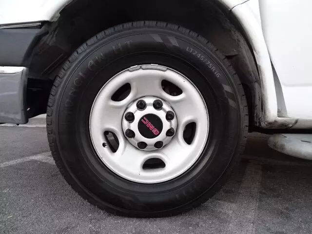 2016 GMC Savana 2500