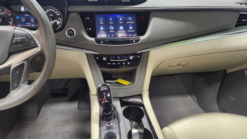 2023 Cadillac XT5 Premium Luxury