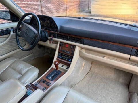 1990 Mercedes-Benz 560-Class 560 SEC
