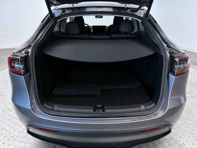 2025 Tesla Model Y Long Range