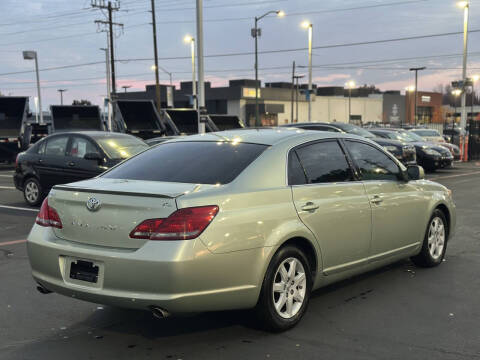2008 Toyota Avalon XL
