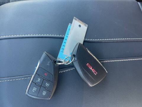 2025 GMC Acadia Elevation