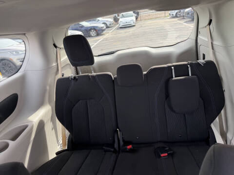 2021 Chrysler Pacifica Touring