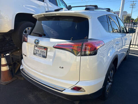 2017 Toyota RAV4 LE