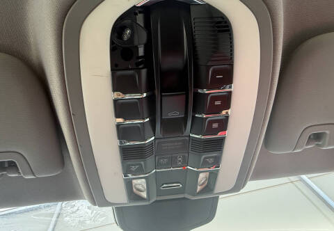 2011 Porsche Panamera 4