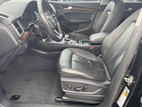 2018 Audi Q5 2.0T quattro Premium Plus