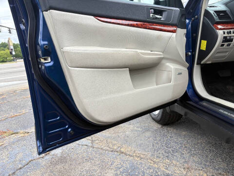 2011 Subaru Outback 2.5i Limited