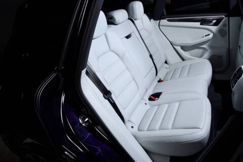 2022 Porsche Macan S