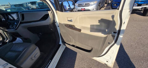 2015 Toyota Sienna XLE 8-Passenger