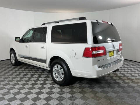 2010 Lincoln Navigator L