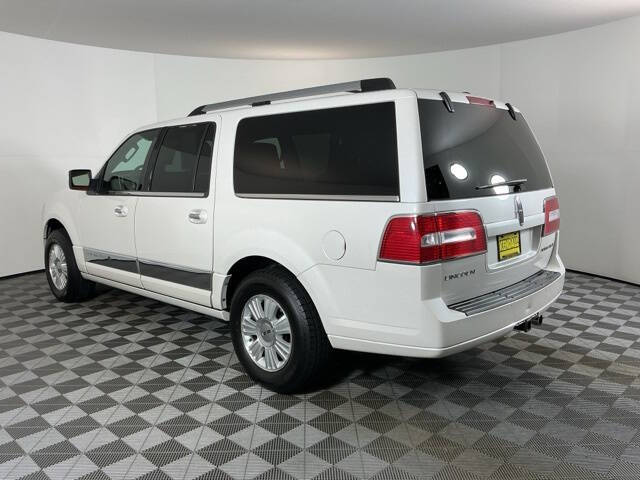 2010 Lincoln Navigator L
