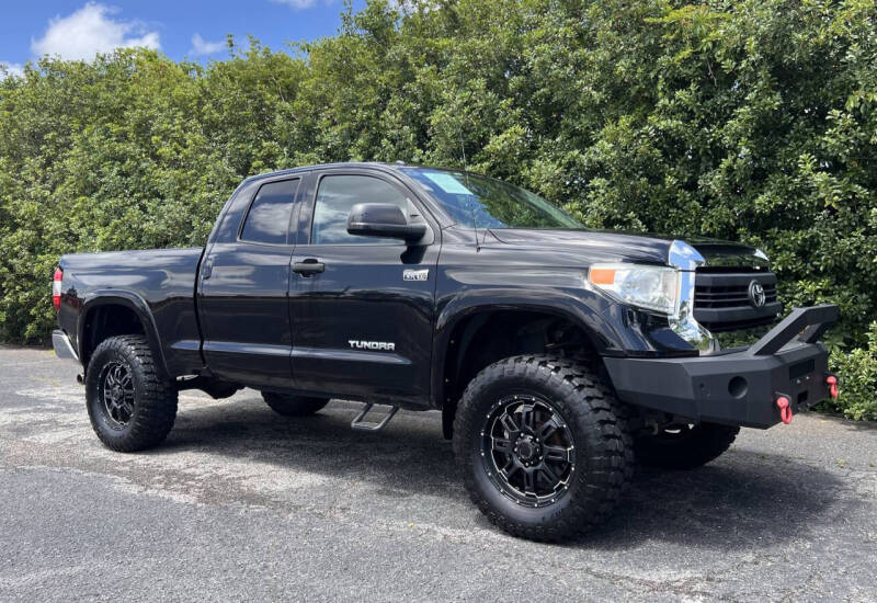 2014 Toyota Tundra SR5