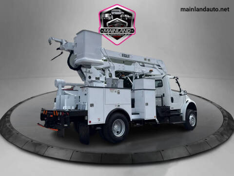 2012 Freightliner M2 106