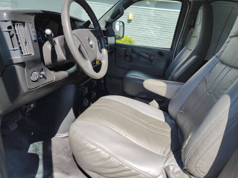 2017 Chevrolet Express 2500