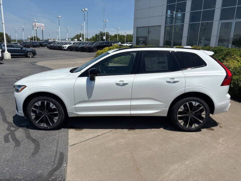 2026 Volvo XC60 B5 Plus